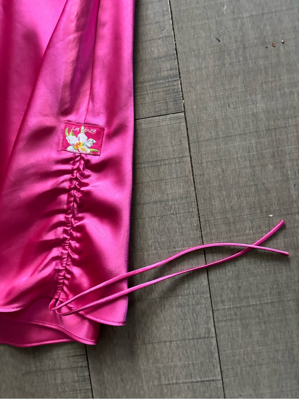 π¦2/$40π¦La Senza Y2K Glossy Satin Chemise Slip Dress - Picture 2 of 4